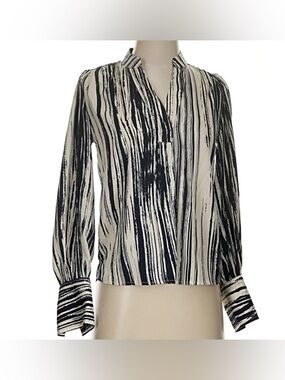 Banana Republic Factory navy blue & cream Abstract Stripe V-Neck Blouse